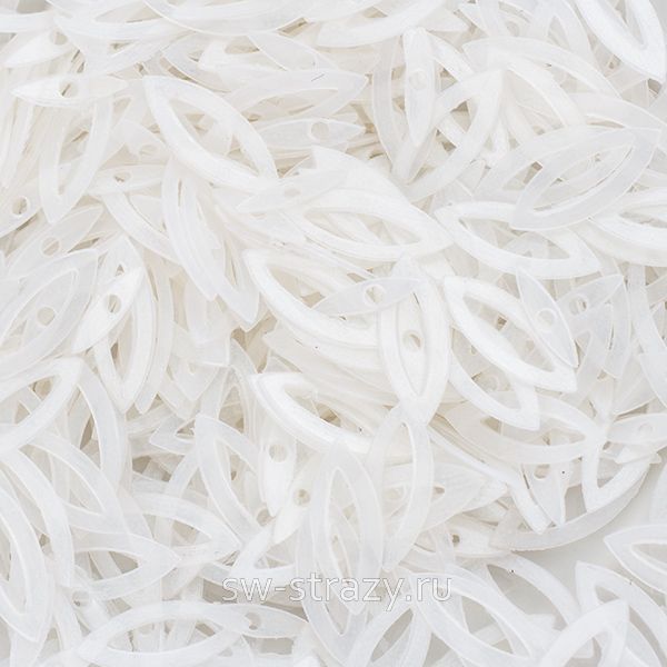 Пайетки-лодочки 3х9 мм белые (3 гр)