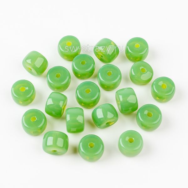 Бусины стеклянные 8,5х6 мм зеленое яблоко*