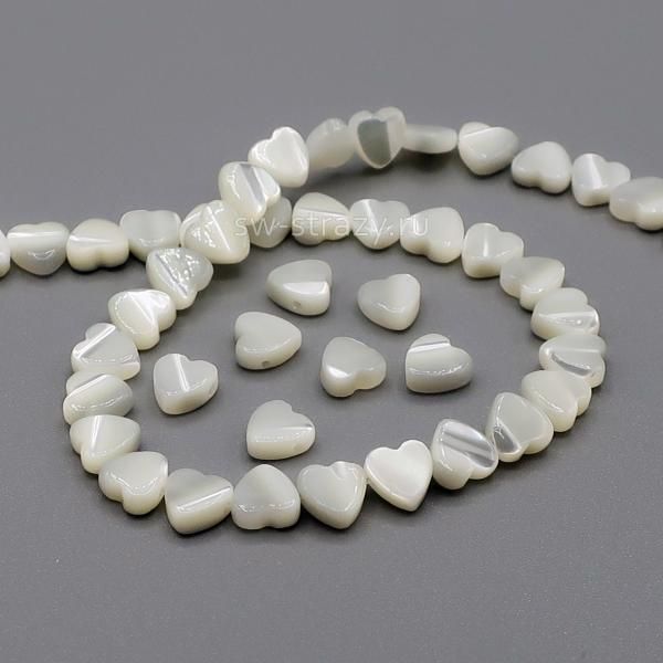 Бусина-сердце из перламутра 6,5 мм белая
