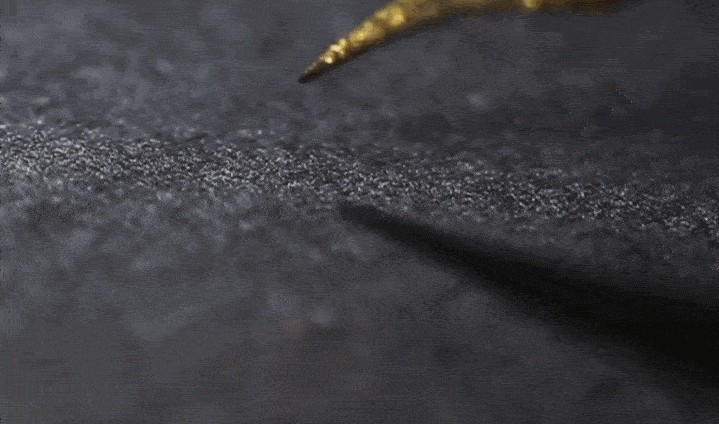 Каллиграфия глиттер-краской