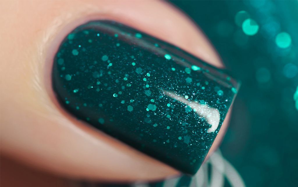 Глиттер на ногтях